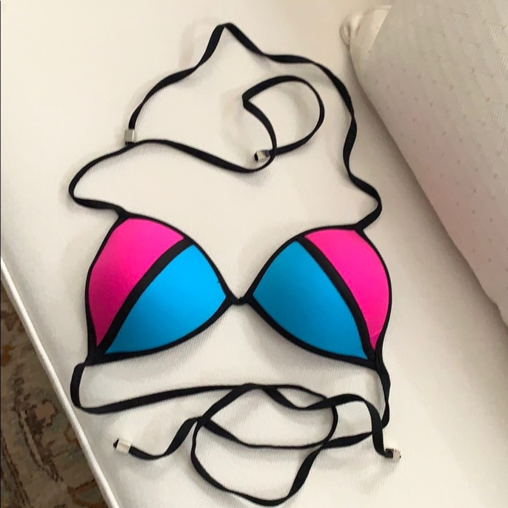 Pinky blue bikini top